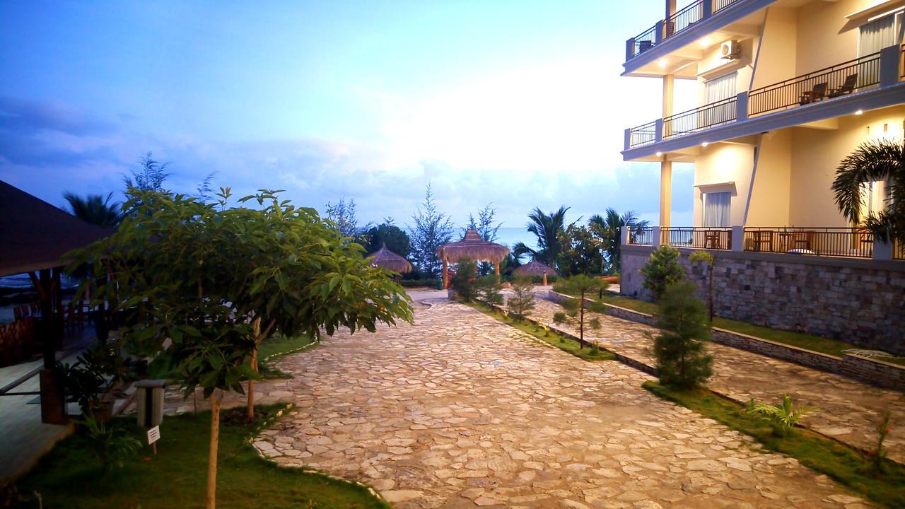 Padadita Beach Hotel Waingapu Εξωτερικό φωτογραφία